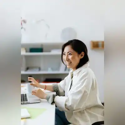 皮然航